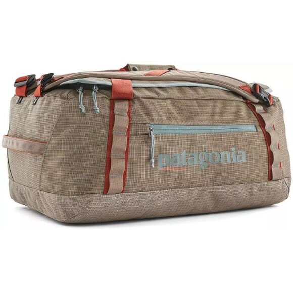 NWT Patagonia Black Hole 40L Duffle Bag - Color: Seabird Grey